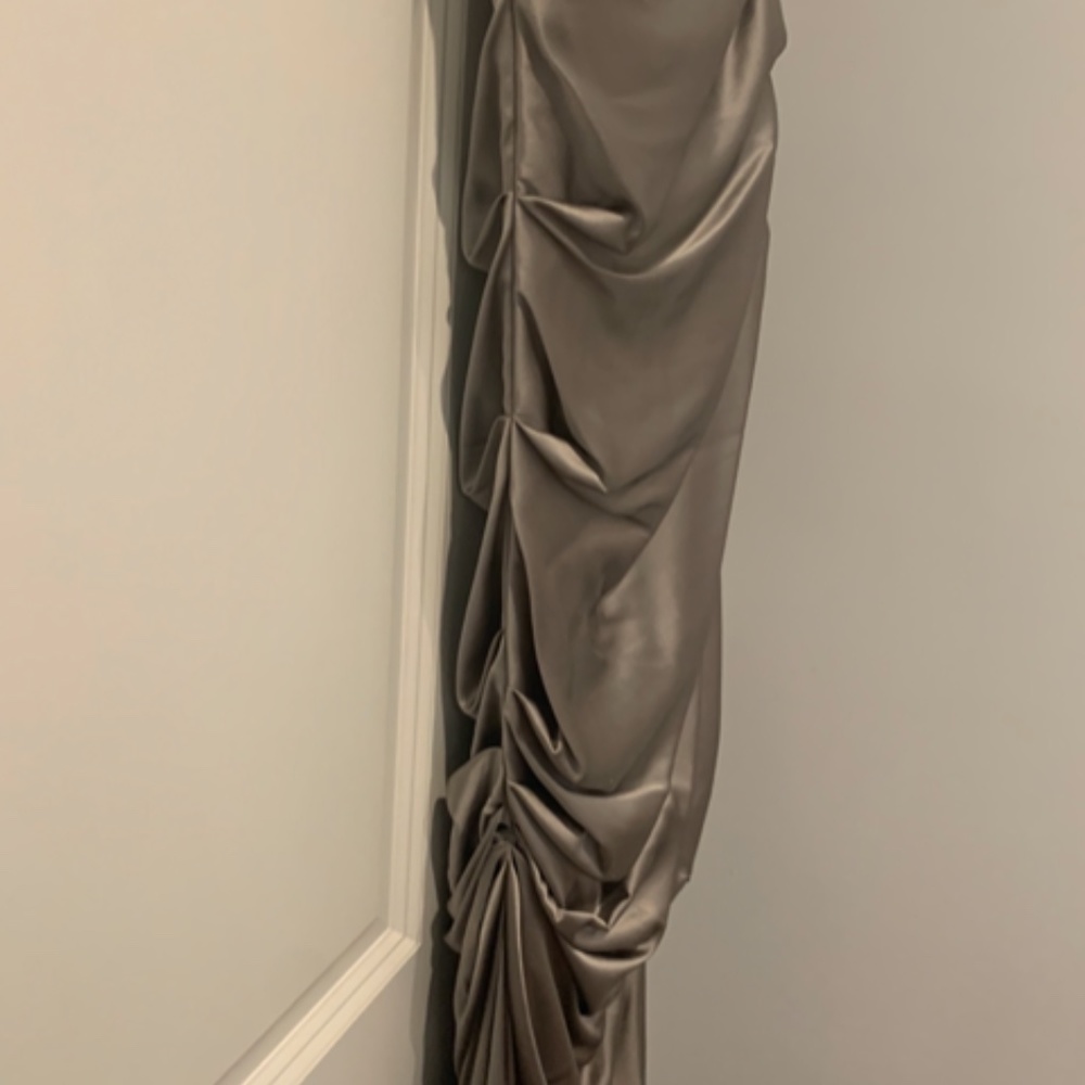 SOLD Blair Waldorf ✨ Vera Wang Strapless Gown - Picture 6 of 10